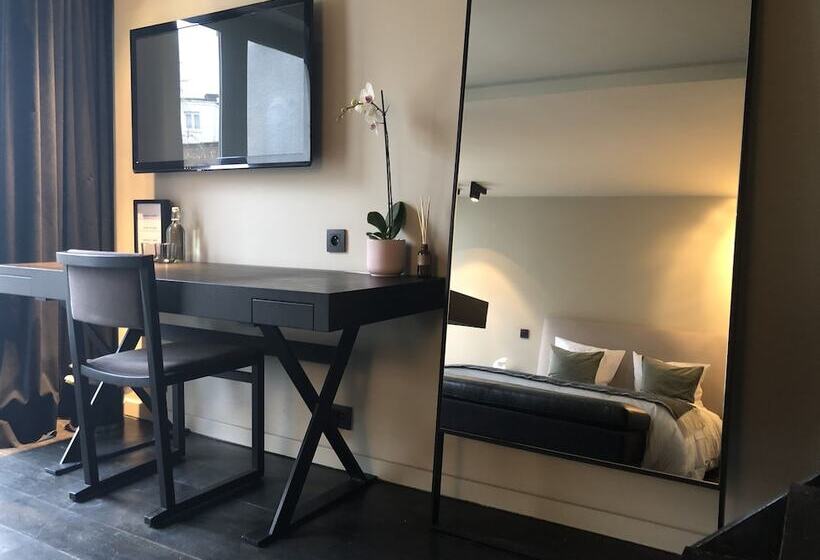 Suite with Terrace, Museum Suites