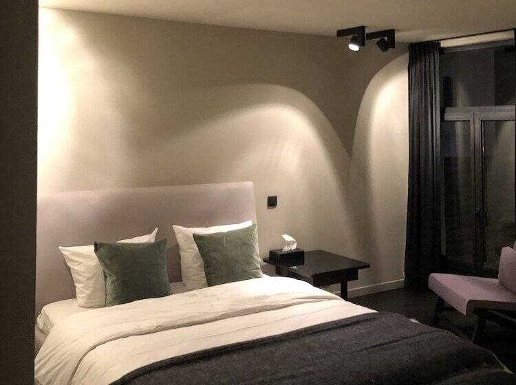 Suite with Terrace, Museum Suites