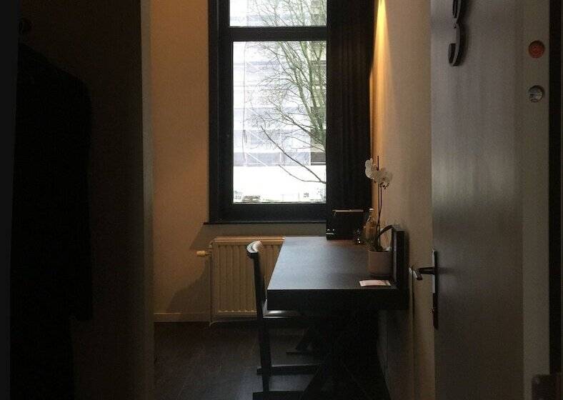 اتاق استاندارد با بالکن, Museum Suites