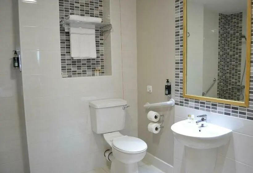 Huoneisto 2 Makuuhuonetta, Carrick Plaza Suites And Apartments