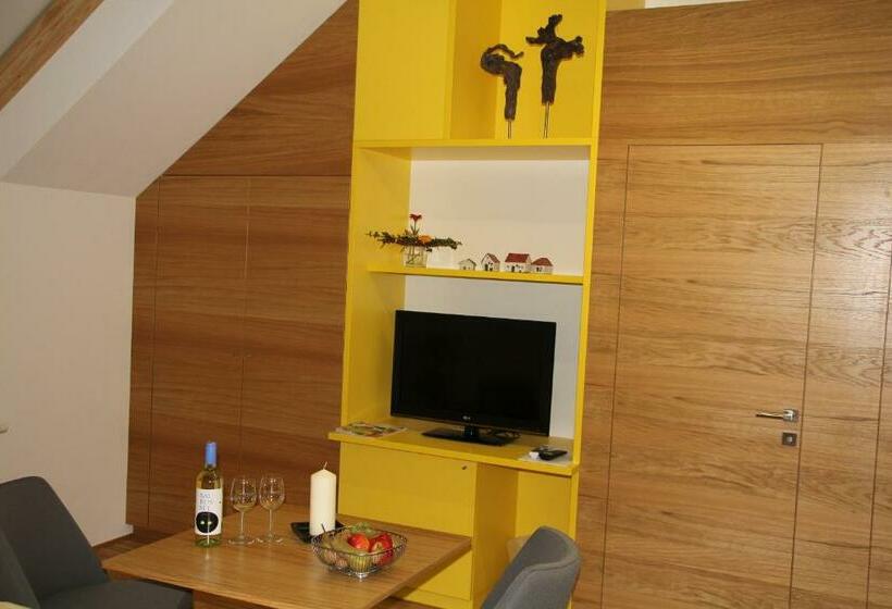 חדר סטנדרט, Eisenhuthaus