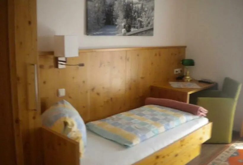 Standard Yhden Hengen Huone Parveke, Gasthof Käferhube