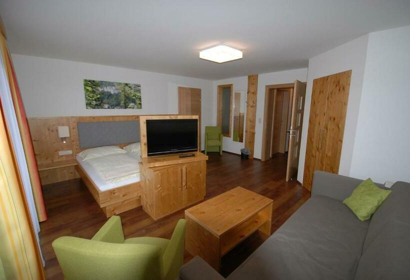 جناح جونيور مزوَّد بشرفة, Gasthof Käferhube