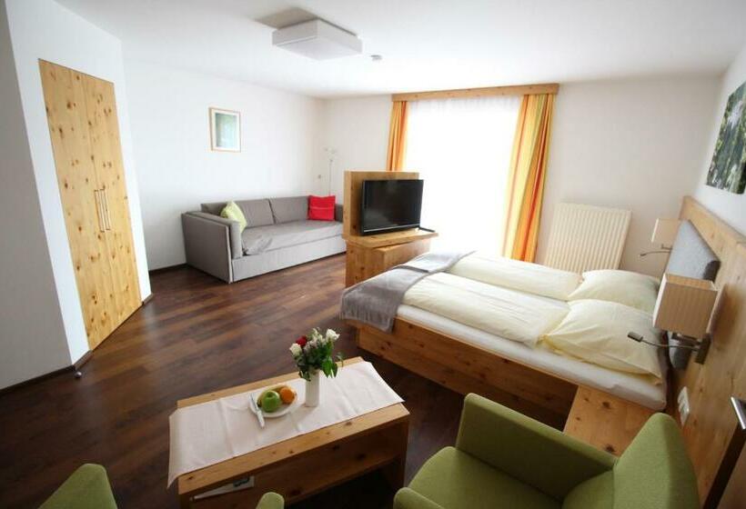 جناح جونيور مزوَّد بشرفة, Gasthof Käferhube