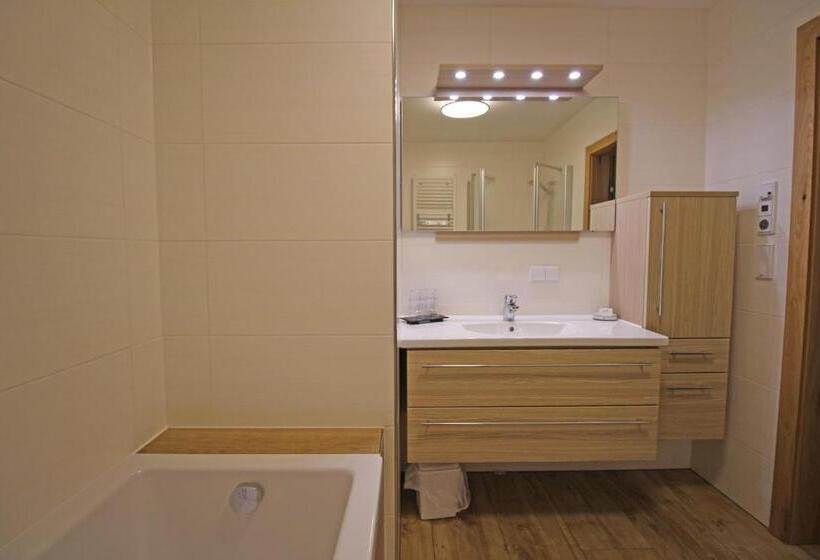 شقة غرفتين, Gasthof Käferhube