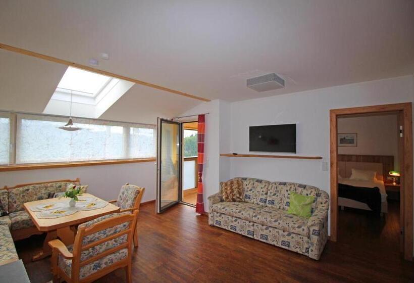 شقة غرفتين, Gasthof Käferhube