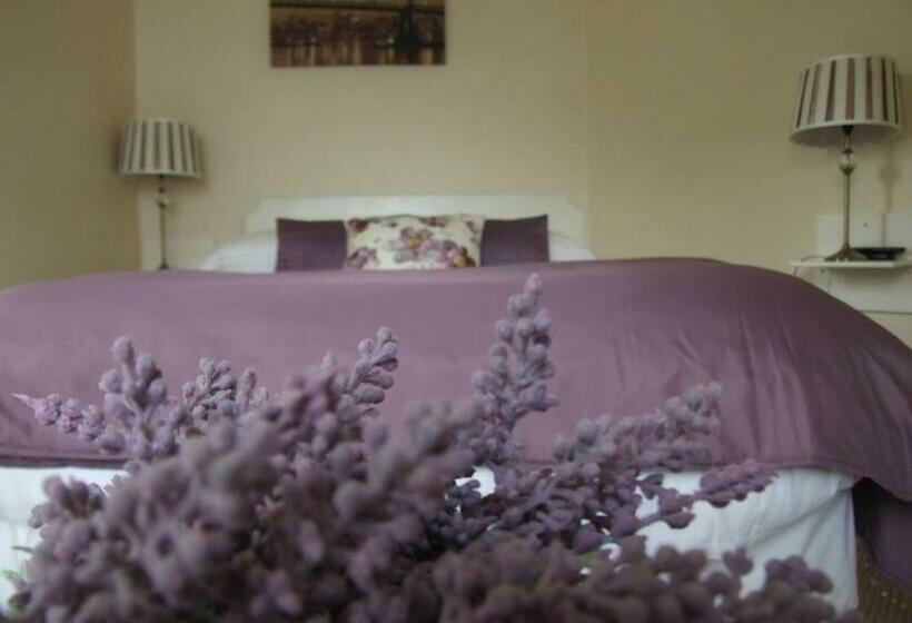 غرفة قياسية, Oak Lodge