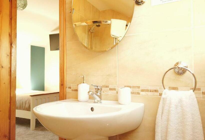 חדר משפחתי דלוקס, Ocean Heights B&b