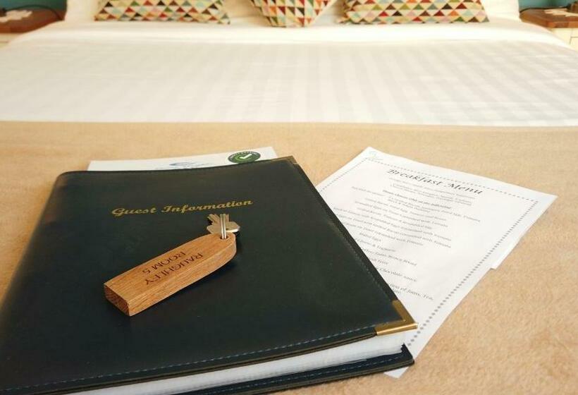 חדר משפחתי דלוקס, Ocean Heights B&b