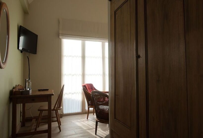 家庭间, Domein Het Weiland