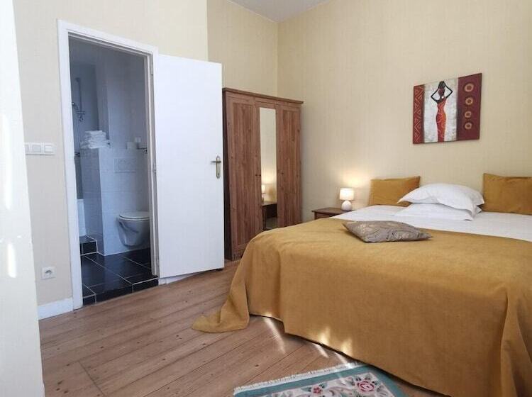 コンフォートルーム, La Ducale B&b