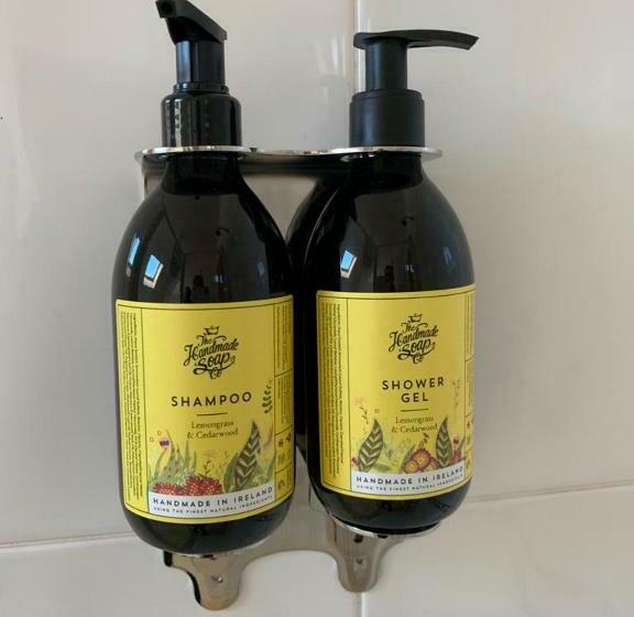 家庭间, Dingle Marina Lodge