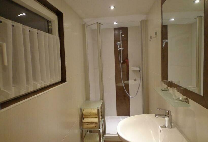 스탠다드 룸, Jagerhäusl