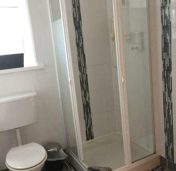 标准三人间, Padua Guest Accommodation Rosslare