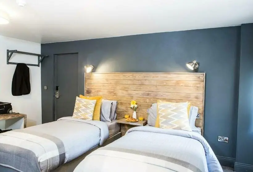 Deluxe Suite King Bed, Tipperary House Dublin