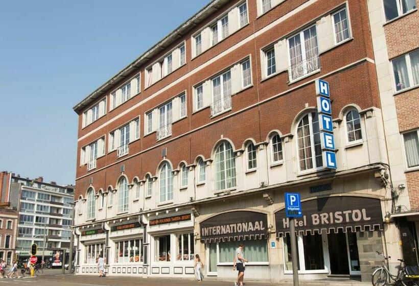 اتاق استاندارد با تخت دوبل, Bristol Internationaal