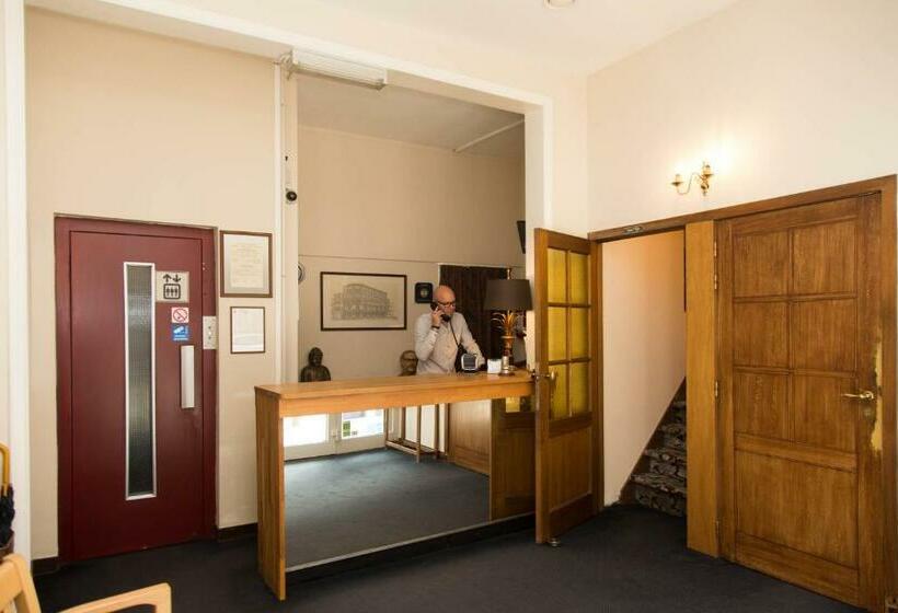 חדר סטנדרט יחיד, Bristol Internationaal