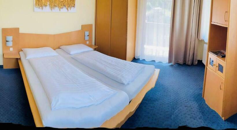 اتاق استاندارد, Charlotte