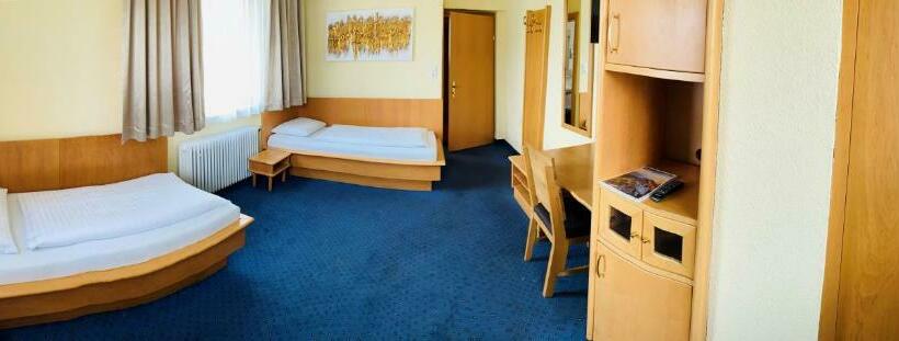 اتاق استاندارد, Charlotte