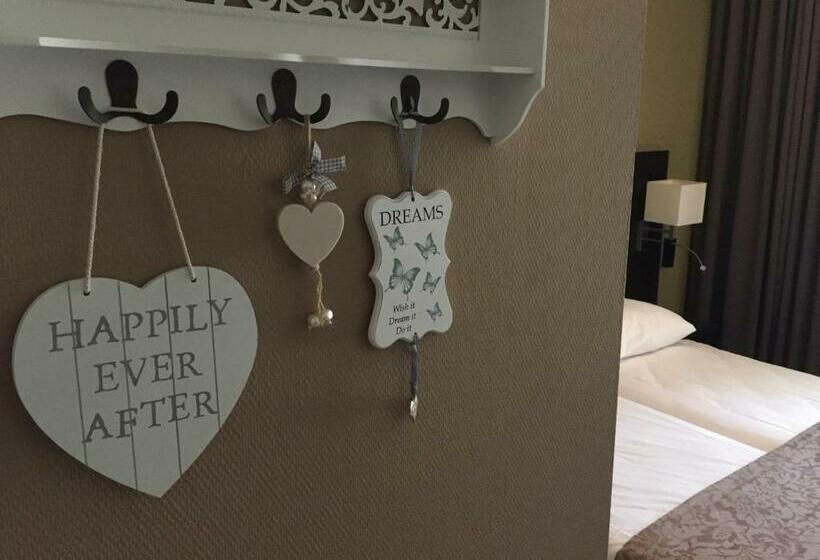 스탠다드 룸, De Maaskant