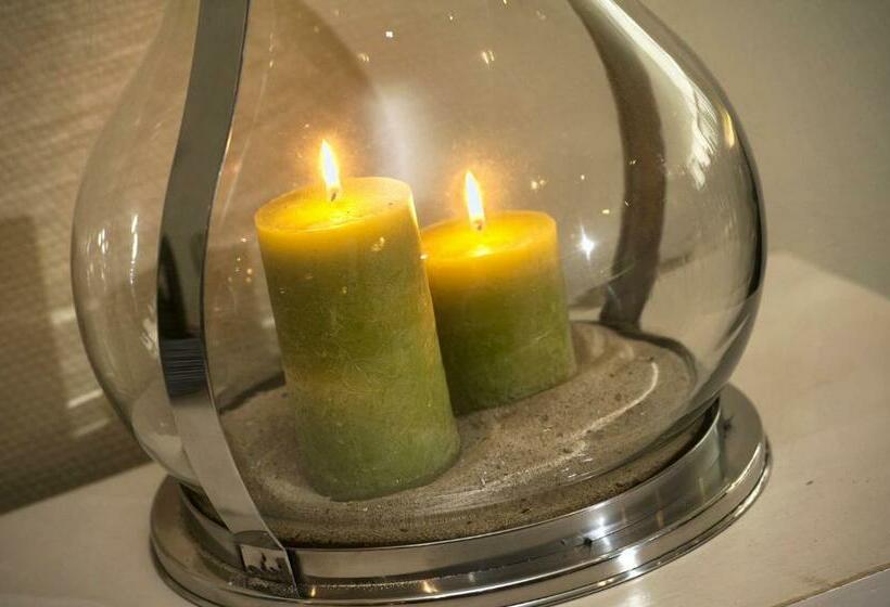 스탠다드 룸, De Maaskant