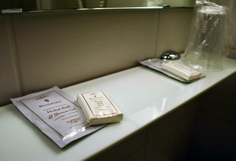 标准间, De Schacht