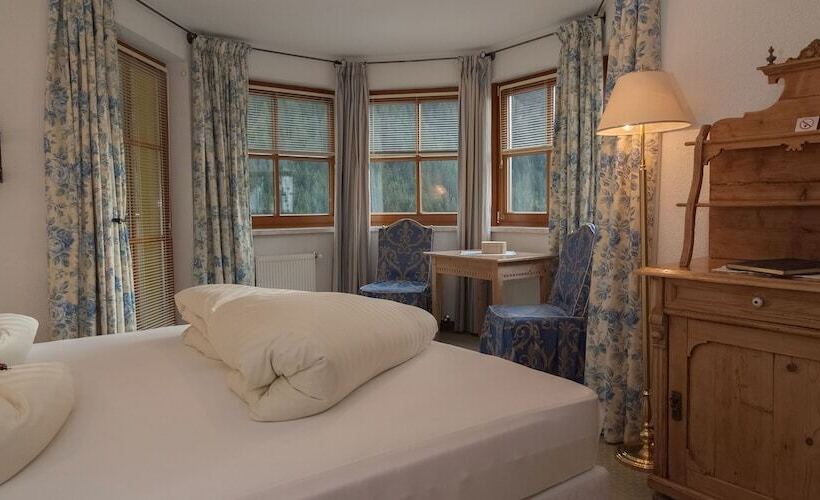 غرفة كومفورت, Edelweiß Schlössl