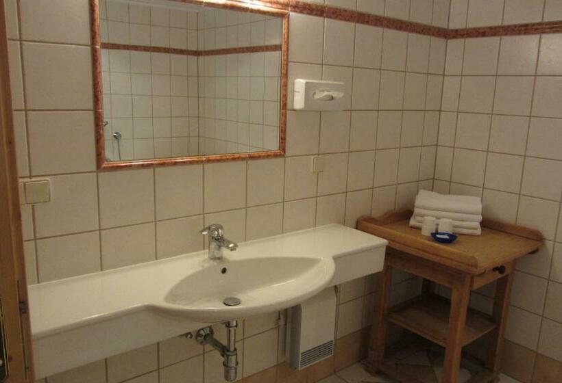 バルコニー付きスタンダードルーム, Garni Landhaus Trenkenbach