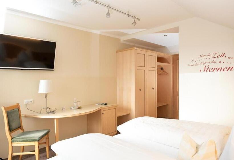 Номер Стандарт Трехместный, Gasthof Neuwirt