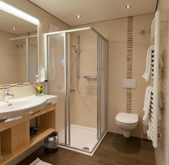 Номер Стандарт Трехместный, Gasthof Neuwirt