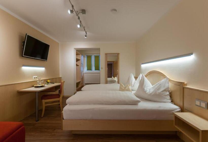 Номер Стандарт Трехместный, Gasthof Neuwirt