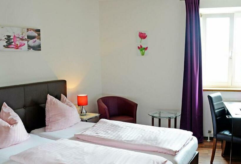 غرفة قياسية, Hafnerwirt