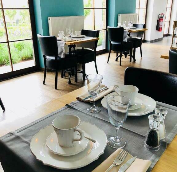 デラックスルーム, Het Heilig Genot