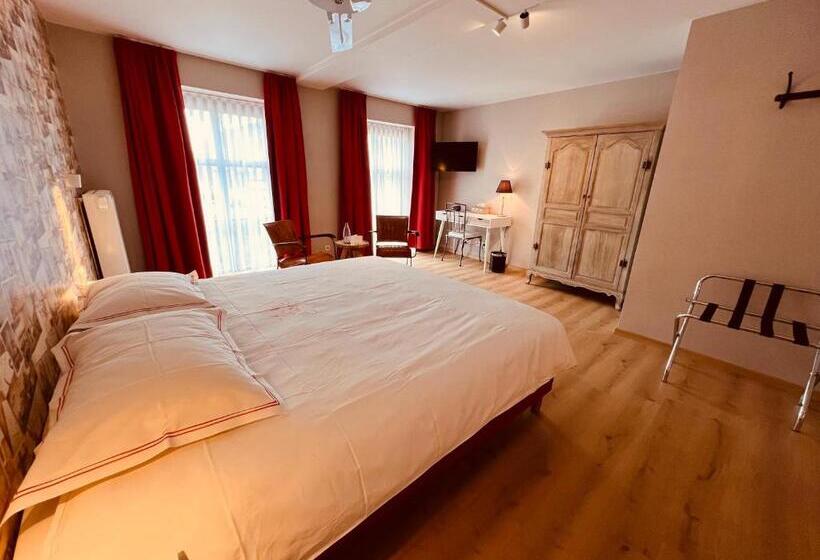 デラックスルーム, Het Heilig Genot