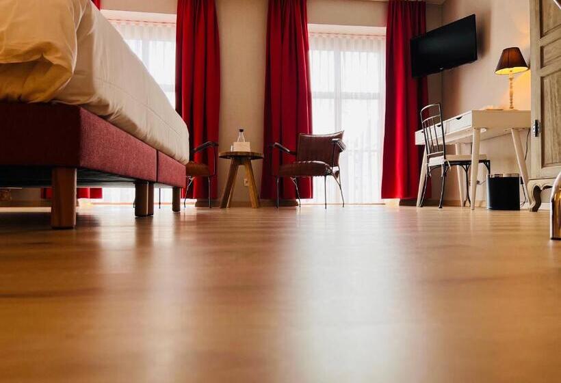 デラックスルーム, Het Heilig Genot