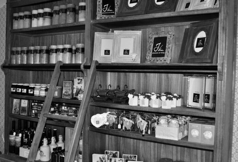 コンフォートルーム, Het Heilig Genot