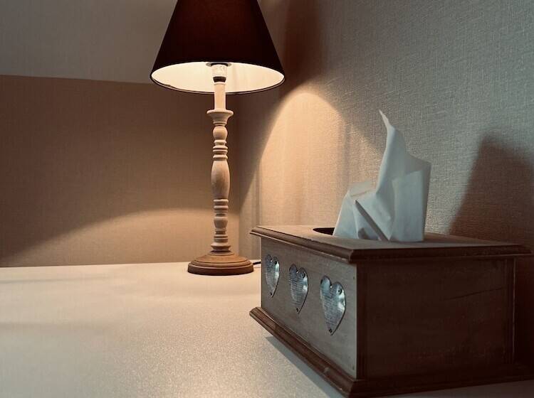 コンフォートルーム, Het Heilig Genot