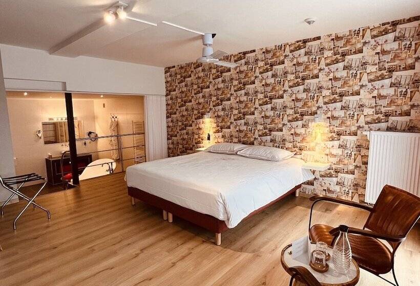 デラックスルーム, Het Heilig Genot