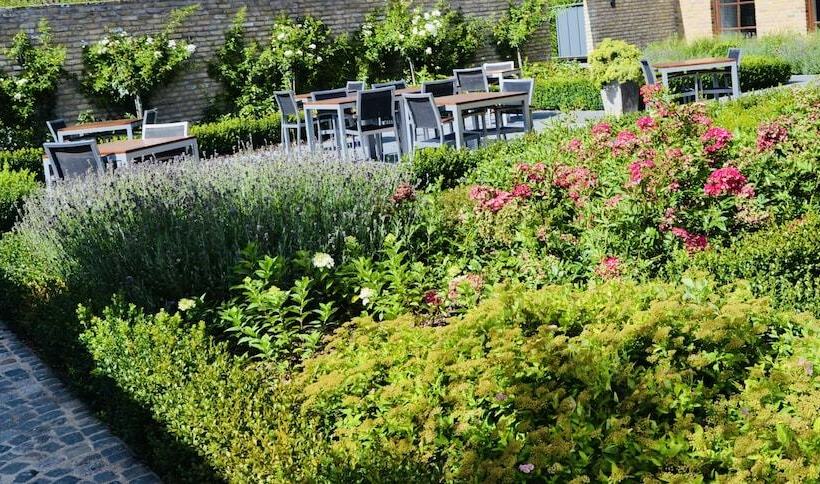 デラックスルーム, Het Heilig Genot