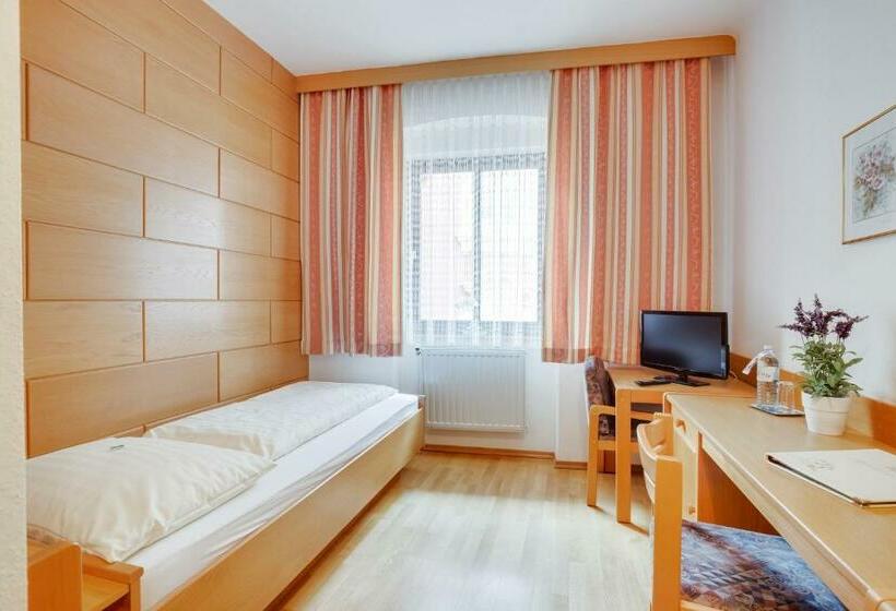 اتاق استاندارد یک نفره, Himmelreich