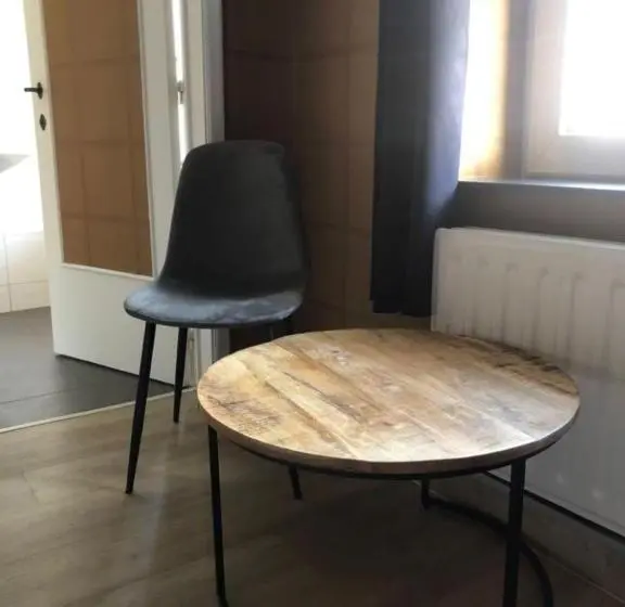Standard-huone, Le Limbourg