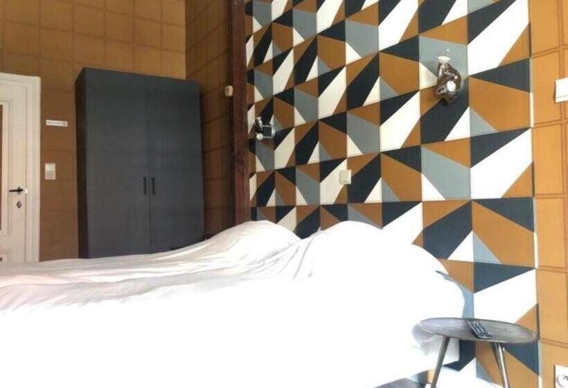 اتاق استاندارد, Le Limbourg