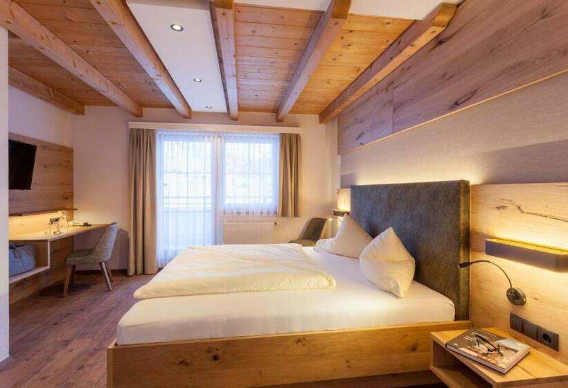 Номер Стандарт, Luggi