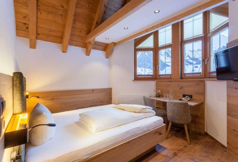 Номер Стандарт Индивидуальный, Luggi