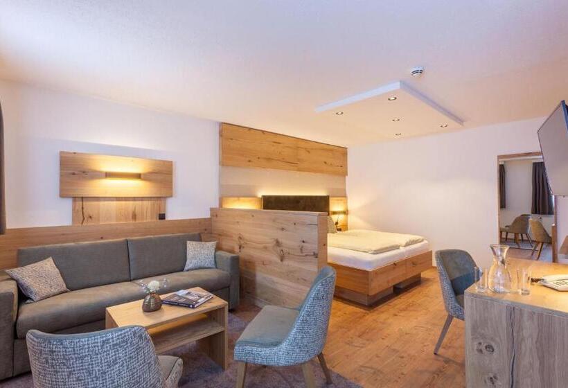 Номер Superior, Luggi