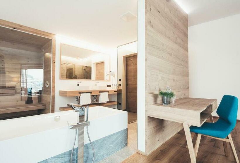 סוויטה, Nesslerhof