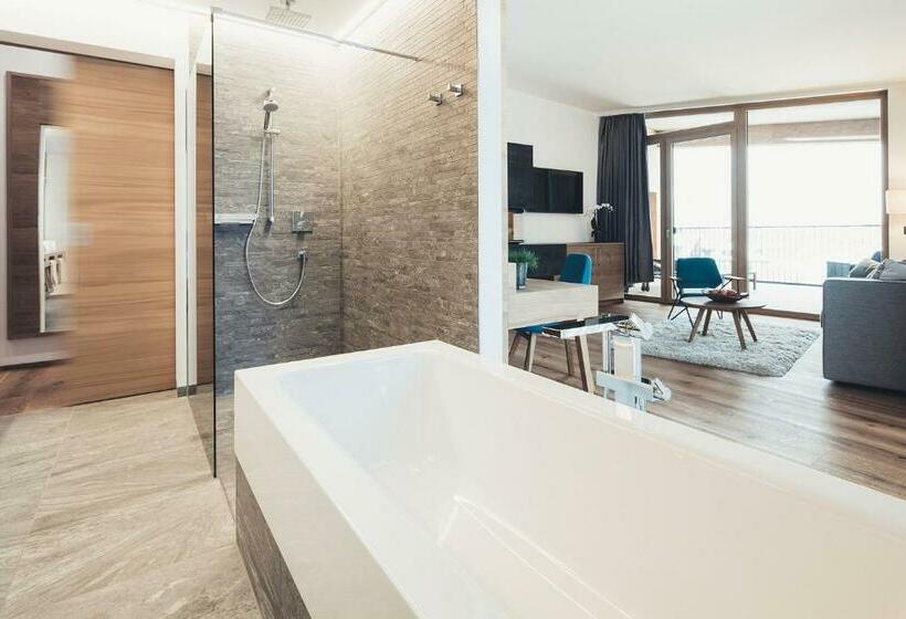 סוויטה, Nesslerhof