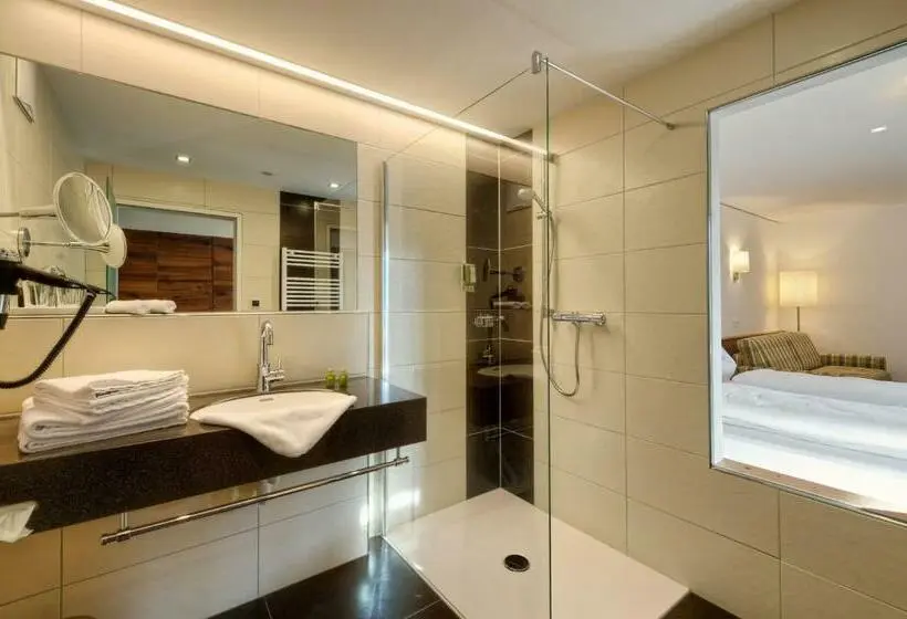 Deluxe-huone Parveke, Nesslerhof