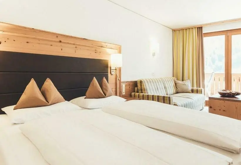 Deluxe-huone Parveke, Nesslerhof