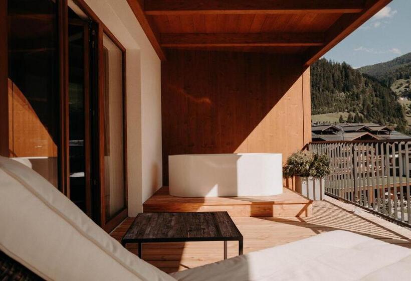 חדר דלוקס, Nesslerhof